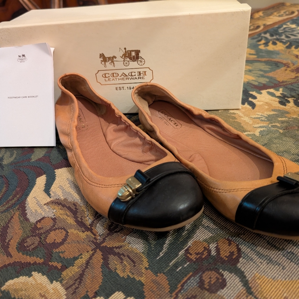 Coach Delphine leather flats  size 9 black